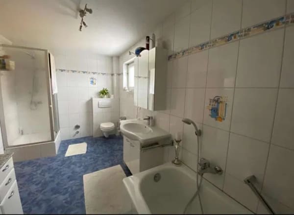 Immobilie in Langenargen - Maklerfrei! 2-Zimmer DG-Wohnung + 1-Zimmer Souterrain Wohnung im Paket - Bild 1