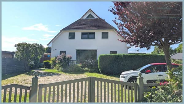 Immobilie in Stralendorf - Sanierte 2-Zimmer-Erdgeschosswohnung mit Ausbauoption, 2 Terrassen & Landhauscharme nahe Schwerin - Bild 1