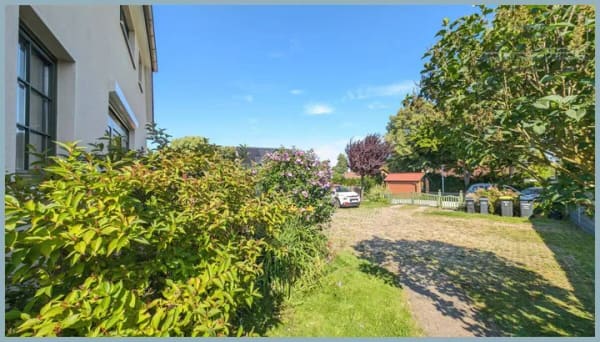 Immobilie in Stralendorf - Sanierte 2-Zimmer-Erdgeschosswohnung mit Ausbauoption, 2 Terrassen & Landhauscharme nahe Schwerin - Bild 3