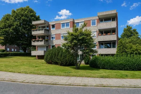 Immobilie in Hamburg - Gepflegte 3-Zimmer-Wohnung mit Sonnenbalkon in Süd-/Westlage und großzügigem Kellerraum in bester - Bild 0