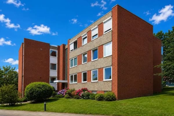 Immobilie in Hamburg - Gepflegte 3-Zimmer-Wohnung mit Sonnenbalkon in Süd-/Westlage und großzügigem Kellerraum in bester - Bild 1