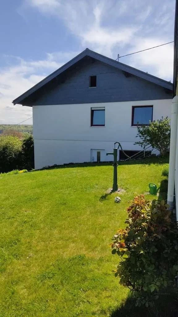 Immobilie in Welschneudorf - Leben mit Panorama: attraktives Haus in Welschneudorf mit traumhafter Aussicht - Bild 1