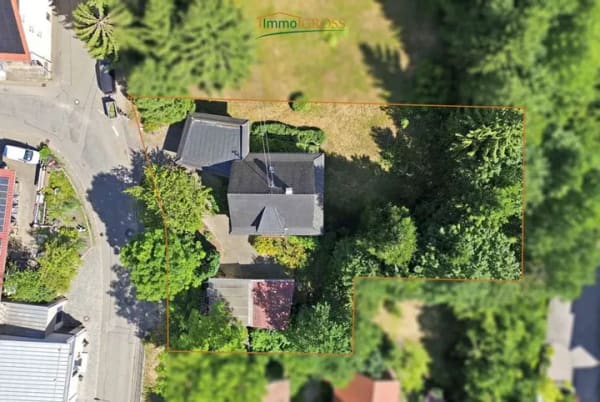 Immobilie in Hasel - Großzügiges Einfamilienhaus in ruhiger Lage mit Garten, Sauna und viel Potenzial in Hasel - Bild 4