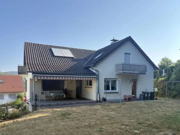 Immobilie in Annweiler am Trifels - Einfamilienhaus mit Charme in toller Lage - Bild 1