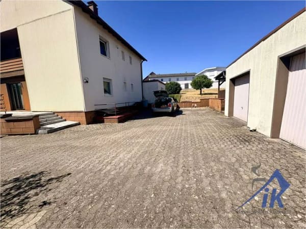 Immobilie in Schönenberg-Kübelberg - IK I  Kübelberg: Großzügiges Wohnhaus mit viel Potenzial – optional mit zusätzlichem Grundstück - Bild 4