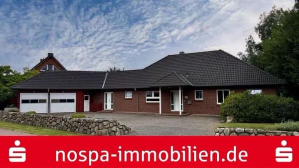 Immobilie in Havetoft - 4-Zimmer-Bungalow mit großem Grundstück und angrenzender Koppel in Havetoft-Hostrup - Bild 0
