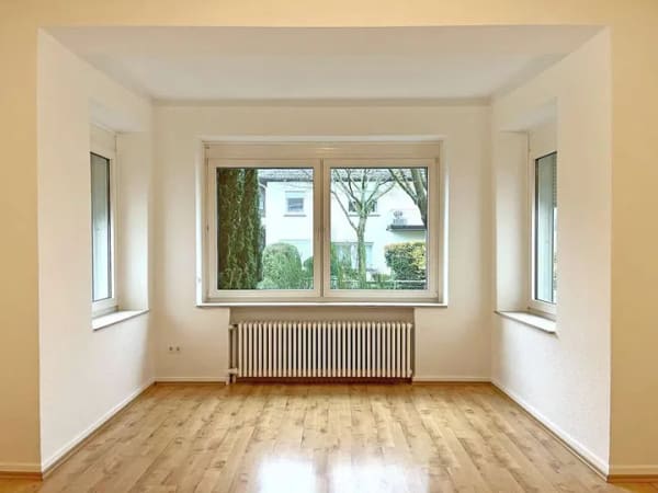 Immobilie in Bad Oeynhausen - Viel Platz, zwei Wohneinheiten und Potenzial für eigene Ideen - Bild 4