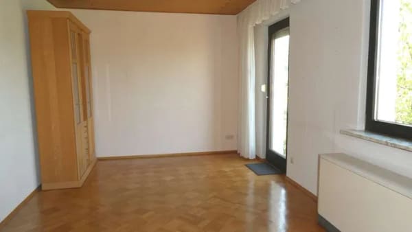 Immobilie in Löwenstein - Idyllisches Einfamilienhaus auf großem Grundstück - Bild 4