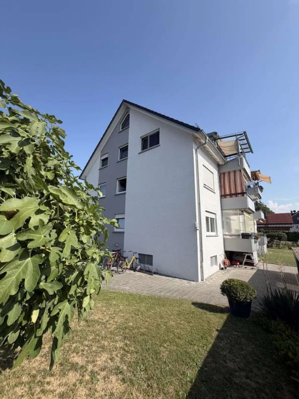Immobilie in Eriskirch - Gepflegte, 3,5 Zimmer Wohnung in der Ortsmitte von Eriskirch!! - Bild 2