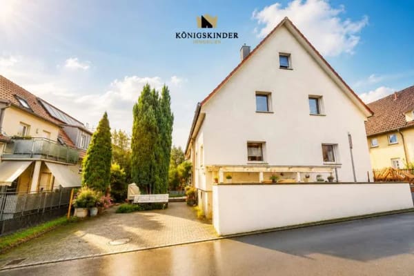Immobilie in Besigheim - Charmantes Einfamilienhaus mit großem Grundstück, Garten und moderner Ausstattung! - Bild 0