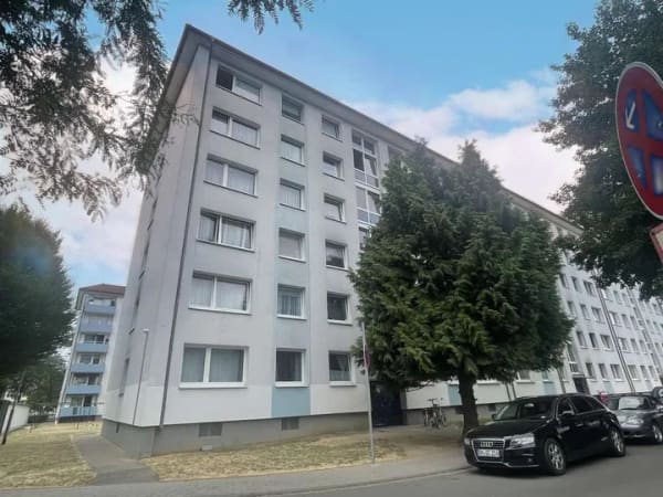 Immobilie in Düren - Attraktive Kapitalanlage in Düren – vermietete 3-Zimmer-Wohnung mit Balkon und Aufzug - Bild 1