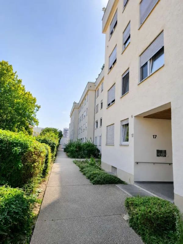 Immobilie in Neu-Ulm - Ruhig und stadtnah in Offenhausen–gepflegte 3‑Zimmer‑ Wohnung mit Terrasse und kleinem Gartenanteil - Bild 0