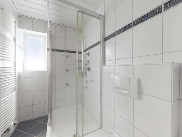 Immobilie in Lohra - Raum für Wohnen, Leben, Wohlfühlen - Bild 2