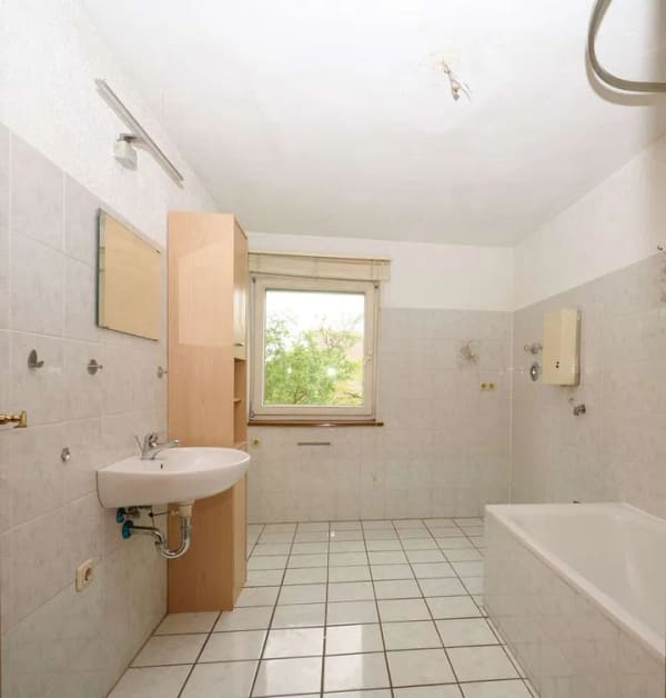Immobilie in Wiesenbach - Investoren-Paket: 4 separate Eigentumswohnungen (172 m²) – Maximale Freiheit für Sanierer & Monteurs - Bild 4