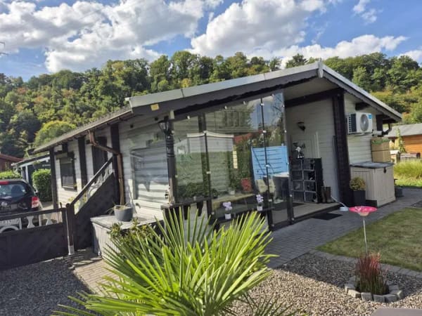 Immobilie in Hattingen - 3,5 Zimmer Haus Bungalow in Hattingen Ruhr mit Wintergarten Campingplatz Freizeitdomizil Ruhrtal - Bild 0