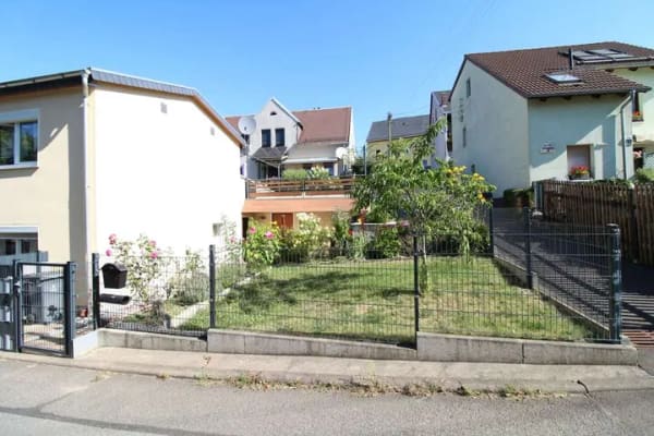Immobilie in Oberlungwitz - Oberlungwitz + Tolles Einfamilienhaus + neuer Außenbereich + Terrasse - Bild 2