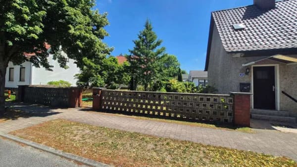Immobilie in Märkisch Buchholz - Wohnen im Grünen mit Gartenteich und zusätzlichem Gästehaus - Bild 1