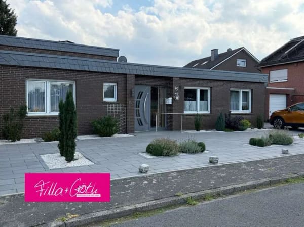 Immobilie in Harsewinkel - Familienfreundliches Einfamilienhaus mit schönem Garten in ruhiger Wohnlage in Harsewinkel-Greffen! - Bild 0