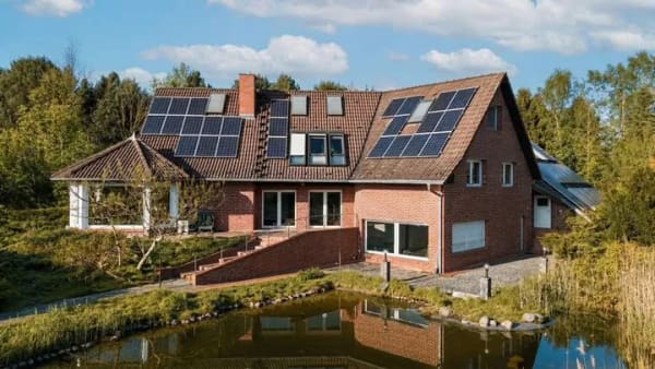 Immobilie in Langewahl - Landsitz mit Wellnessbereich und zwei Einliegerwohnungen auf weitläufigem Grundstück mit Teichanlage - Bild 2