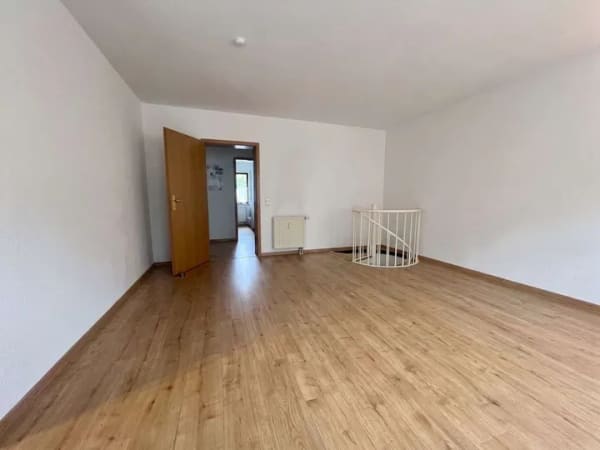 Immobilie in Machern - 4-Raum Wohnung (davon ein Hobbyraum) mit Terrasse, Garten und Stellplatz in Machern - Bild 4