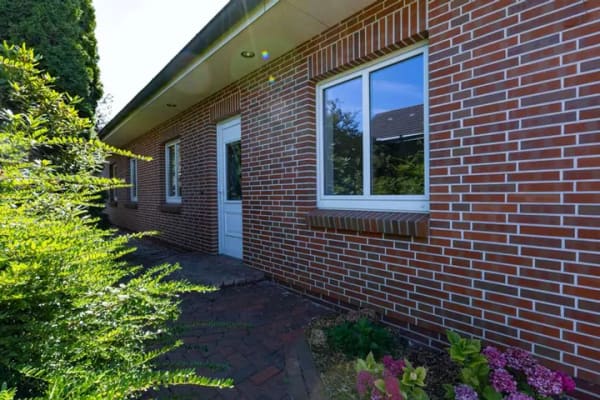 Immobilie in Wöhrden - Ankommen und wohlfühlen - Bungalow in ruhiger Sackgassenlage von Wöhrden - Bild 2