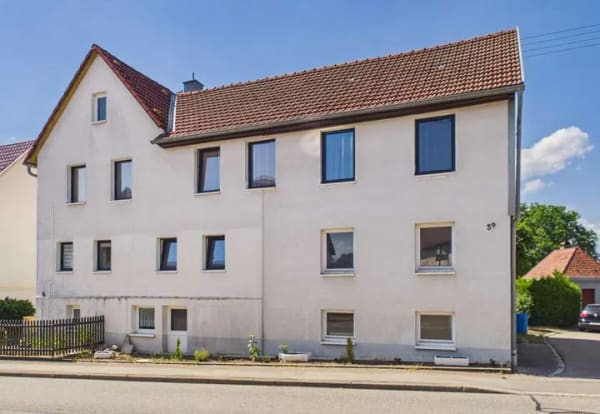 Immobilie in Dornhan - Modernisiertes Zweifamilienhaus – flexibel wohnen, gemeinsam leben oder vermieten - Bild 1