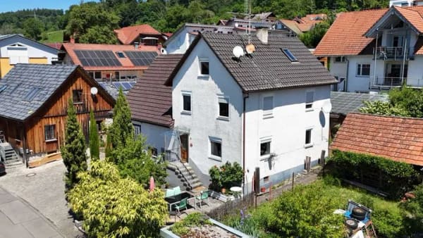Immobilie in Radolfzell am Bodensee - Bauernhaus mit Flair und individuellen Möglichkeiten - Bild 1