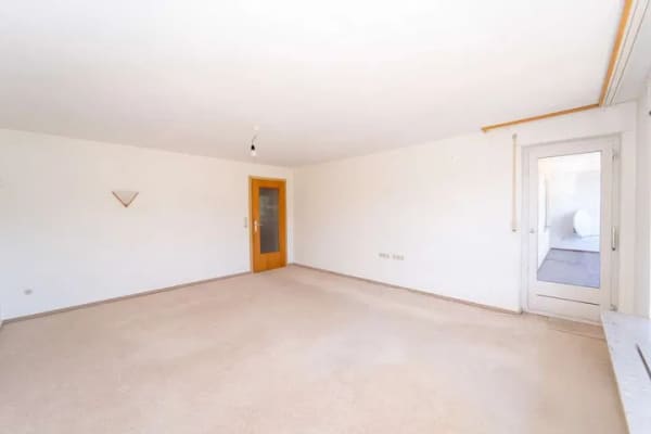 Immobilie in Albbruck - großzügige Wohnung in 2-Familienhaus mit traumhaftem Grundstück, Einzelgarage u. v. m. in Albbruck - Bild 3