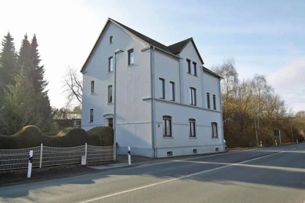 Immobilie in Wetter (Ruhr) - 3-Familienhaus mit großem Grundstück und viel Potenzial für Eigennutzer oder Kapitalanleger - Bild 1