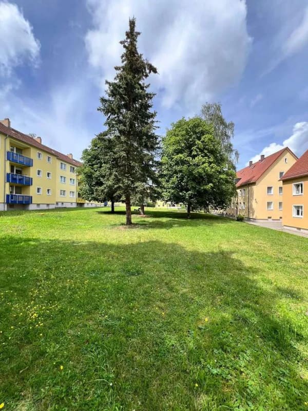 Immobilie in Hof - Renovierte 2 Zimmer-Mietwohnung mit Balkon, Badewanne, EBK.., - Bild 3