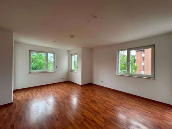 Immobilie in Wildau - Bezugsfrei: Charmante 3-Zimmer-Wohnung mit Tiefgaragen-Stellplatz und 2 Balkone in Berlin-Wildau - Bild 0