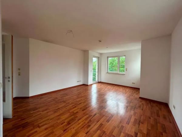 Immobilie in Wildau - Bezugsfrei: Charmante 3-Zimmer-Wohnung mit Tiefgaragen-Stellplatz und 2 Balkone in Berlin-Wildau - Bild 3