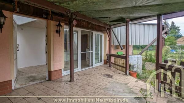 Immobilie in Temnitztal - Doppelhaushälfte mit Terrasse und Garage in ländlicher Lage von Küdow, sanierungsbedürftig - Bild 2