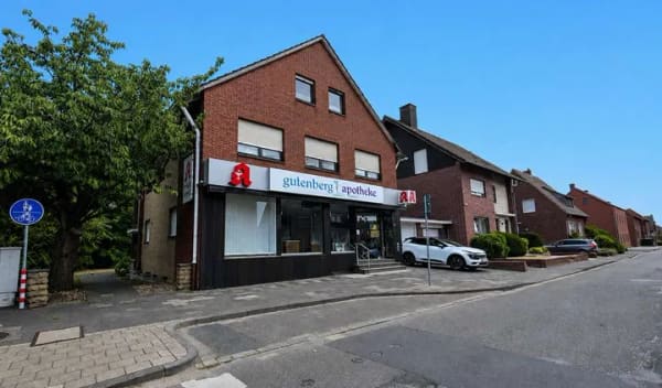 Immobilie in Korschenbroich - ++ WOHN- & GESCHÄFTSHAUS IN KORSCHENBROICH-KLEINENBROICH …  332m² Fläche - 3 x Einheiten & Garage - Bild 0