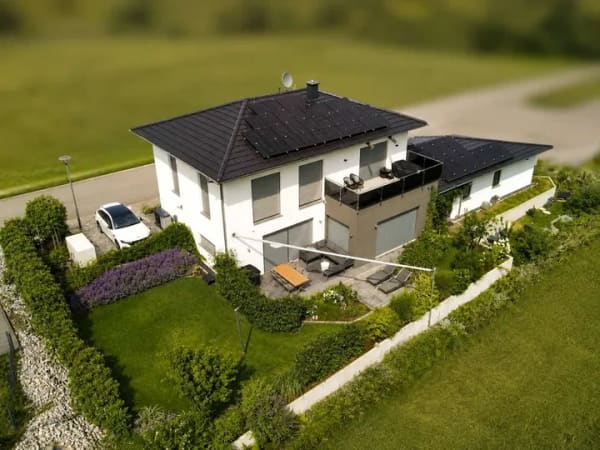 Immobilie in Thyrnau - Exklusives Einfamilienhaus KFW 40+ mit Einliegerwohnung und großem Garten - Bild 0