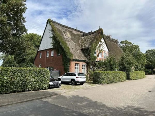 Immobilie in Cadenberge - Mehrfamilienhaus mit Gewerbe zentral in Cadenberge - Bild 1