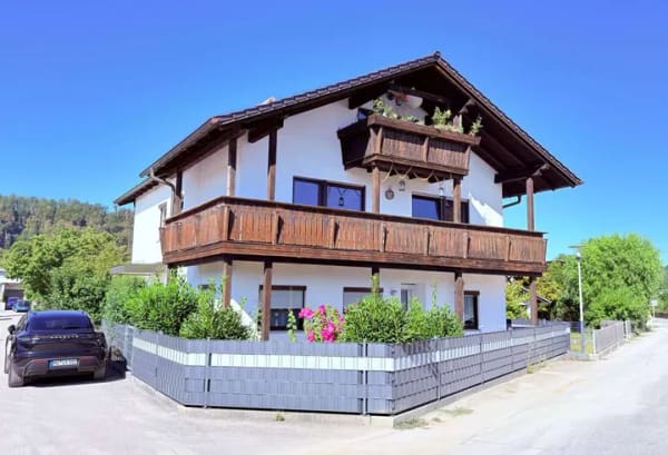 Immobilie in Marktl - ... AIGNER - schöne Wohnung mit Loggia und Balkon im 1.OG auch für Kapitalanleger geeignet ... - Bild 0