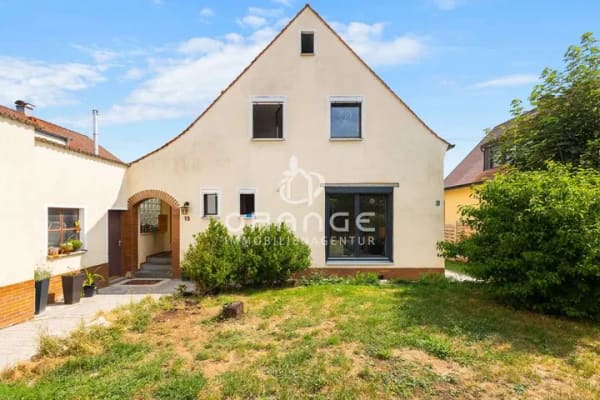 Immobilie in Sulzbach-Rosenberg - ***Familienfreundliches Haus mit Swimmingpool*** - Bild 1