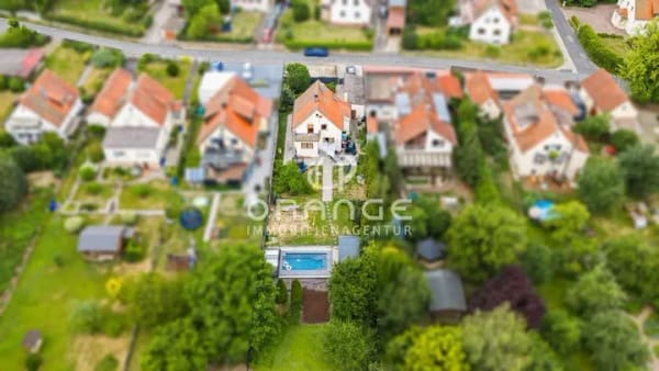 Immobilie in Sulzbach-Rosenberg - ***Familienfreundliches Haus mit Swimmingpool*** - Bild 3