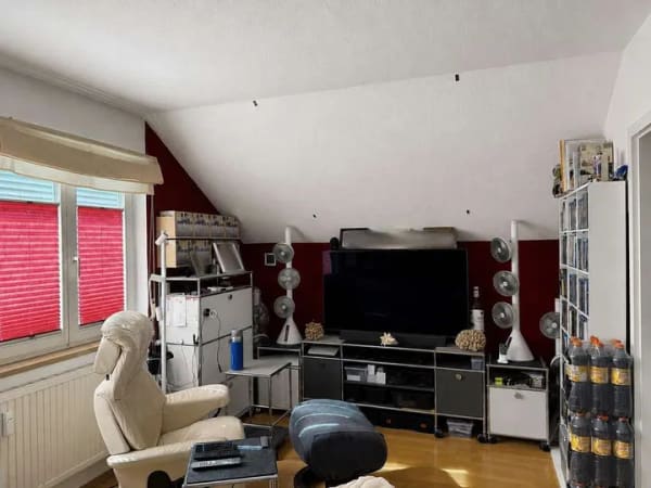 Immobilie in Sonthofen - Gemütliche 3-Zimmer-Dachgeschoss-Wohnung im Zentrum von Sonthofen - Bild 2