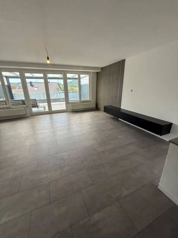 Immobilie in Erlenbach - Gepflegte Doppelhaushälfte mit Dachterrasse und Garten in Erlenbach - Bild 2