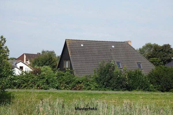 Immobilie in Lauta - Hofstelle in ruhiger Wohnlage - provisionsfrei - Bild 0