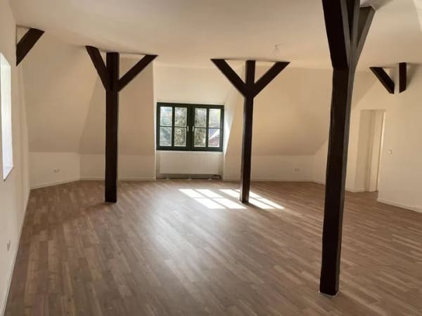 Immobilie in Oschatz - Schöne Maisonette-Wohnung, frisch saniert, mit neuem Bad, zentrumsnah, provisionsfrei - Bild 1