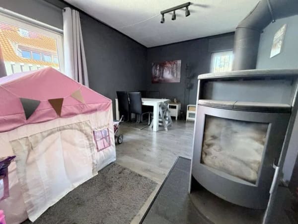 Immobilie in Barntrup - Zweifamilienhaus mit Raum für Ideen - Bild 2