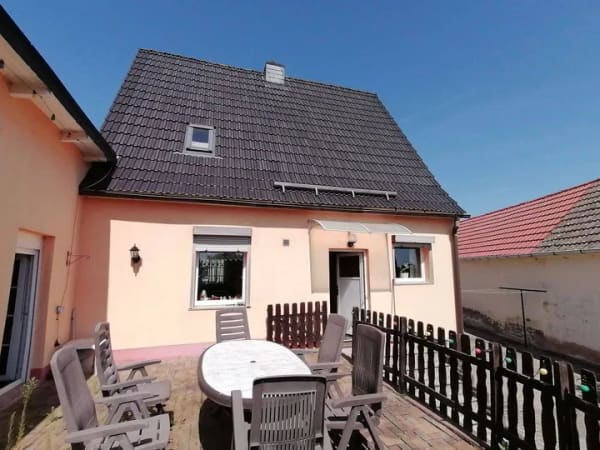 Immobilie in Mansfeld - Freistehendes Einfamilienhaus,  gepflegter Garten, Scheune, ruhige Lage im Ortsteil Gorenzen - Bild 0