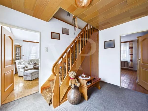 Immobilie in Hage - Einfamilienhaus mit Potenzial in zentraler Lage von Hage - Bild 1
