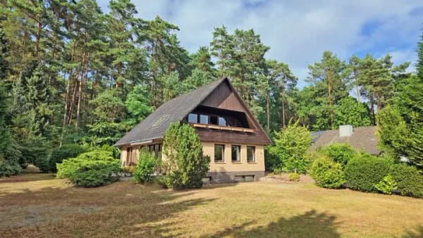 Immobilie in Harmstorf - Gepflegtes Familienhaus in schöner Lage am Waldrand - Bild 0