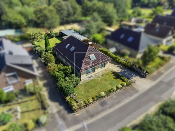 Immobilie in Nienborstel - Waldrandlage! Einfamilienhaus auf schönem Grundstück in Nienborstel! - Bild 3