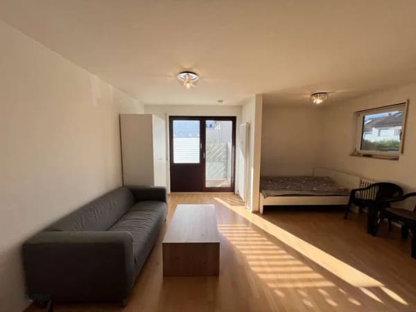 Immobilie in Wernau (Neckar) - Helle 1,5-Zimmer-Wohnung mit eigener Terrasse und Stellplatz in Wernau - Bild 1