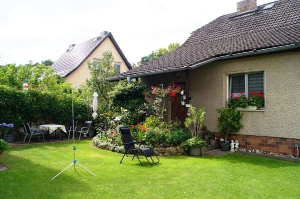 Immobilie in Langewahl - Individuelle Nutzungsperspektiven: Einfamilienhaus und Nebengelass mit großem Garten in Langewahl - Bild 0